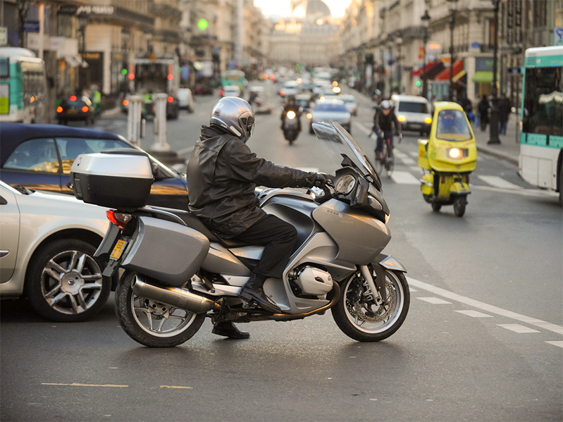 scooter dans la ville